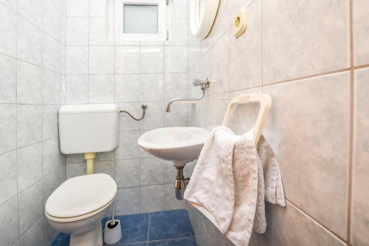 Apartment Mira Primošten Habitación foto
