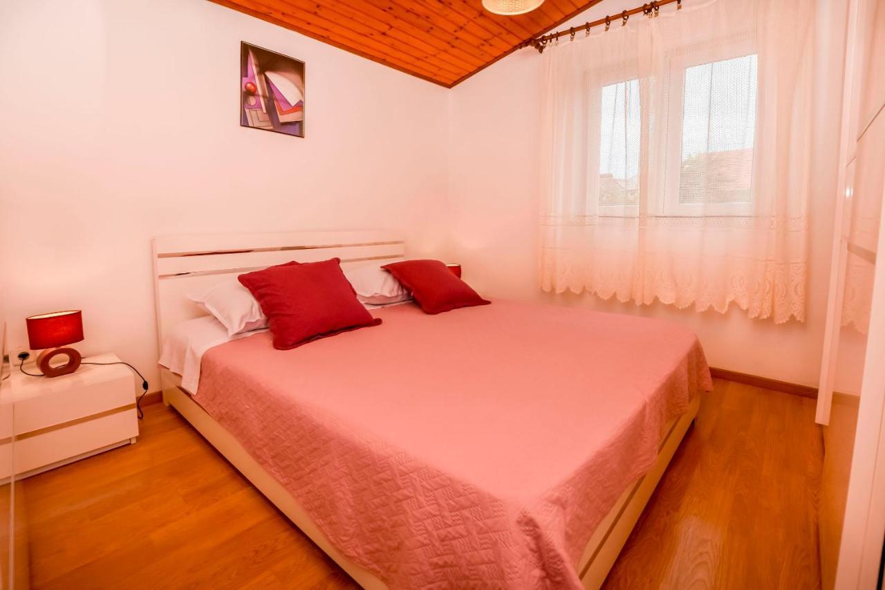 Apartment Mira Primošten Habitación foto