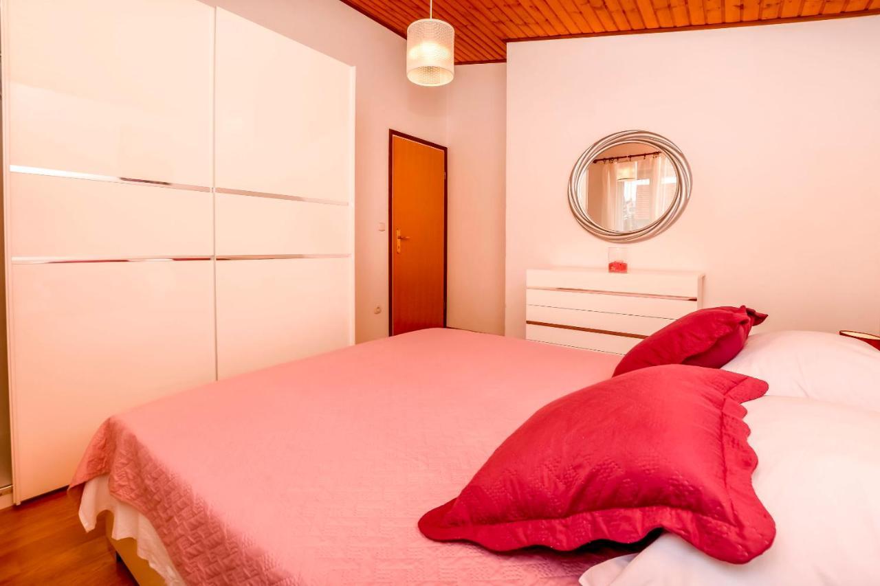 Apartment Mira Primošten Habitación foto